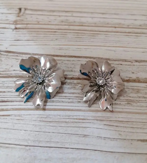 Pendiente Taman plateado