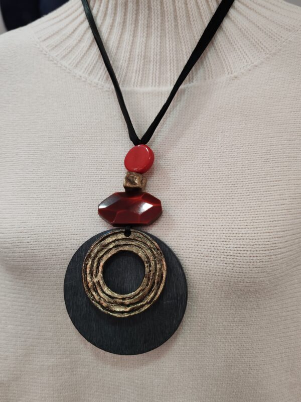 Collar Tilium
