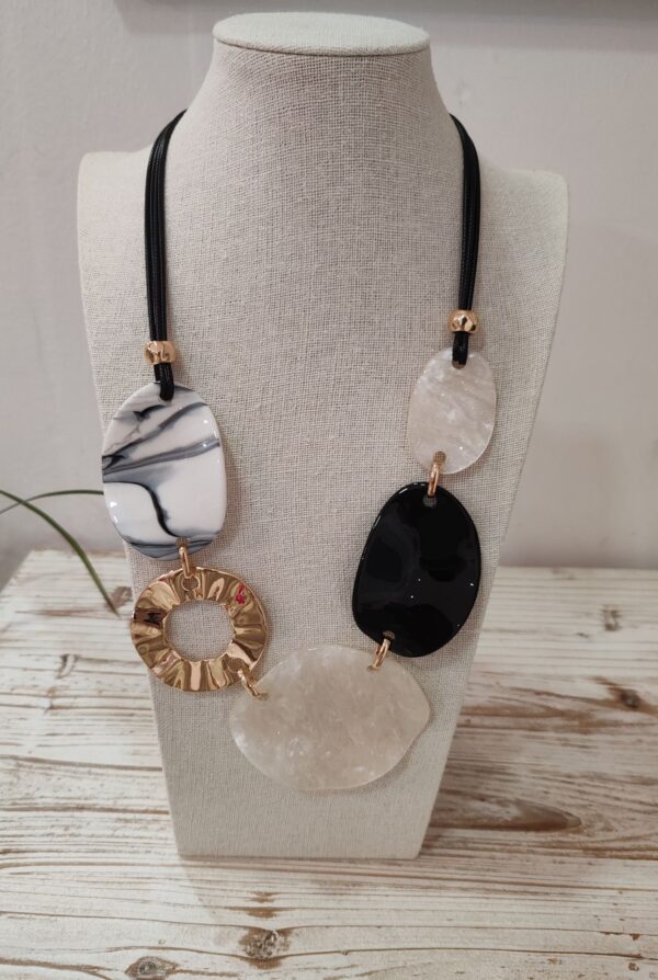 Collar Pirol